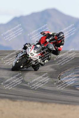 media/Nov-16-2025-Race Pace (Sun) [[8c5fa54630]]/Verified Riders/8-Turn 12 (120pm)/